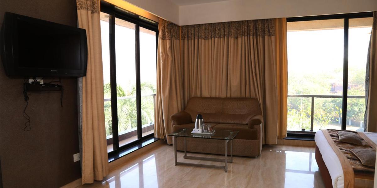 Hotel Princess Park Daman Esterno foto